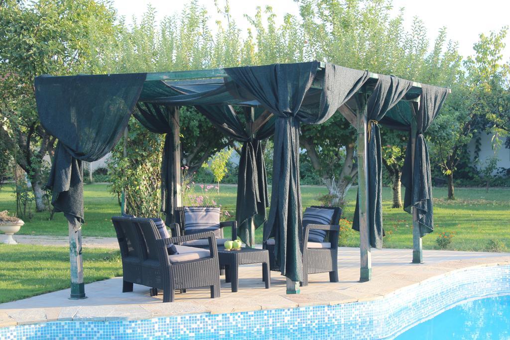 Galeria In The Garden Otel Filibe Dış mekan fotoğraf