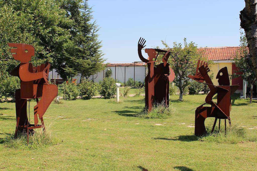 Galeria In The Garden Otel Filibe Dış mekan fotoğraf