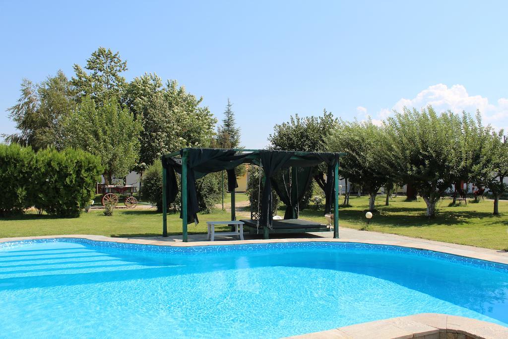 Galeria In The Garden Otel Filibe Dış mekan fotoğraf