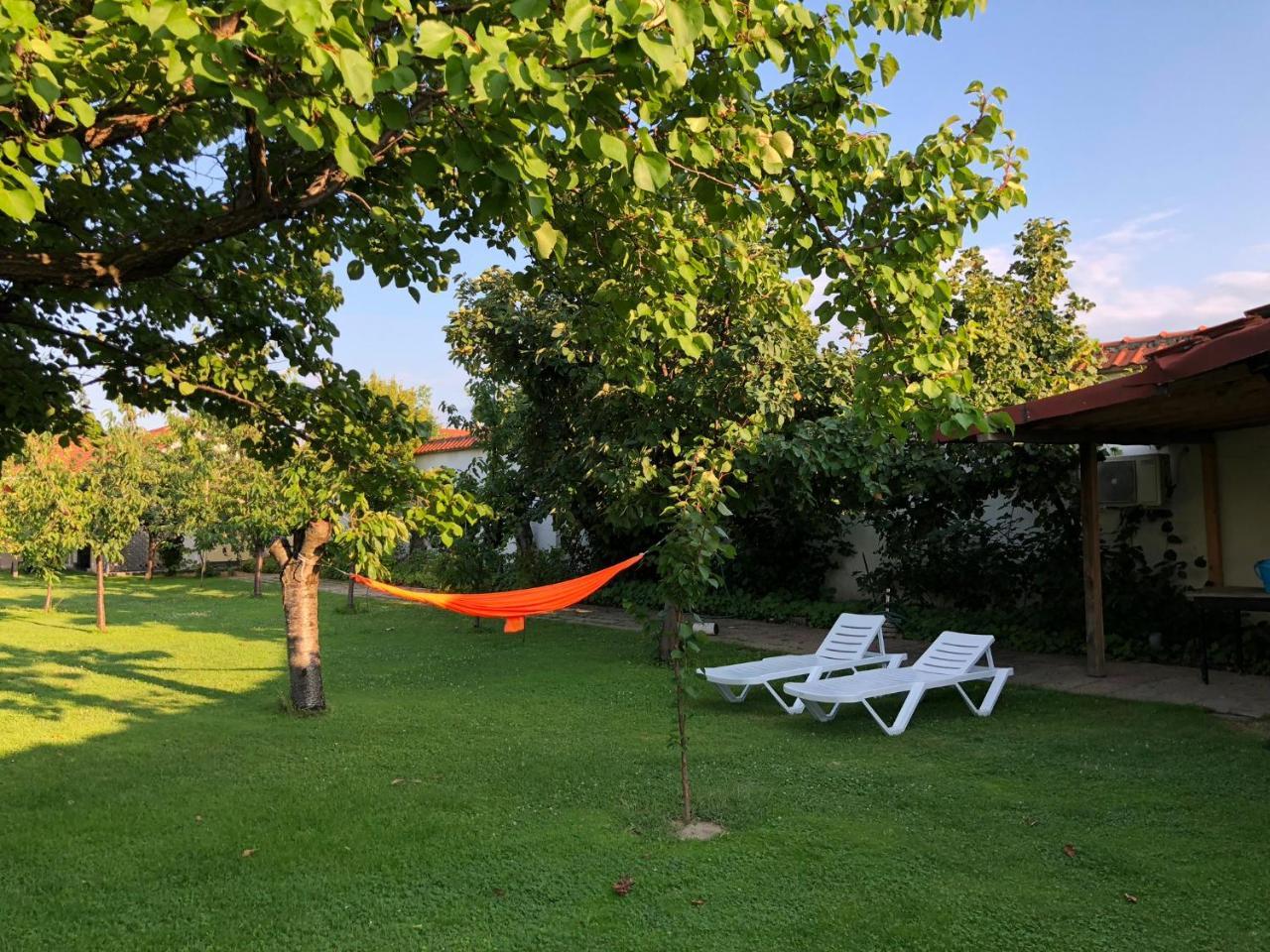 Galeria In The Garden Otel Filibe Dış mekan fotoğraf
